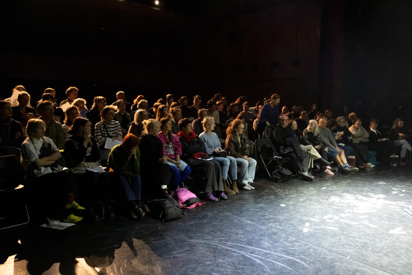 32. Mednarodni festival sodobnih umetnosti – Mesto žensk: Fotini Stamatelopoulou: Near Misses
Performans in pogovor z ustvarjalko, moderira Valerija Intihar, Španski borci, 09.10.2026  https://mestozensk.org/sl/festival/2026/dogodek/120062